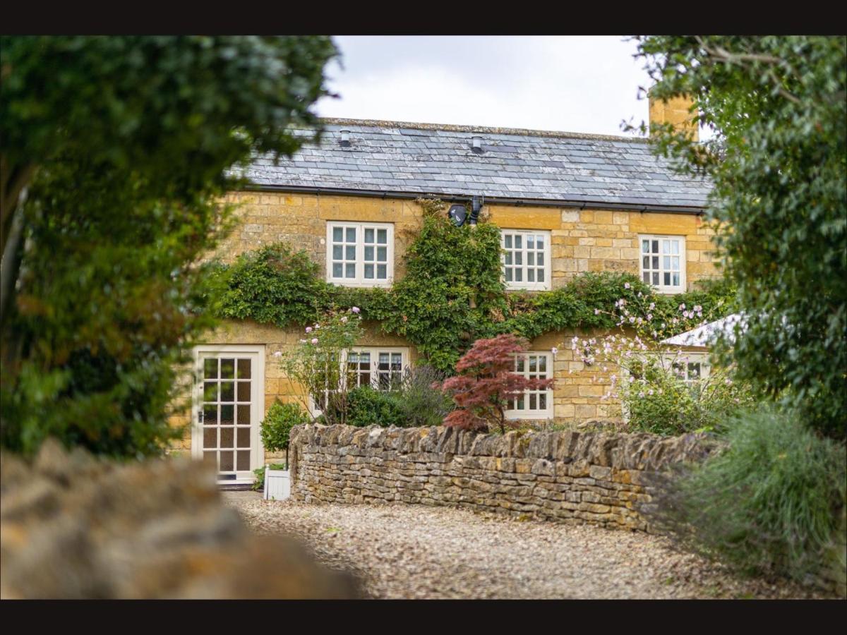 Wisteria Cottage , Pretty Cotswold Cottage Close To Chipping Campden Weston Subedge Exterior photo