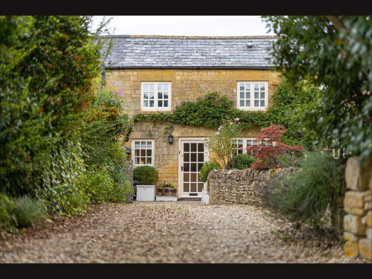 Wisteria Cottage , Pretty Cotswold Cottage Close To Chipping Campden Weston Subedge Exterior photo